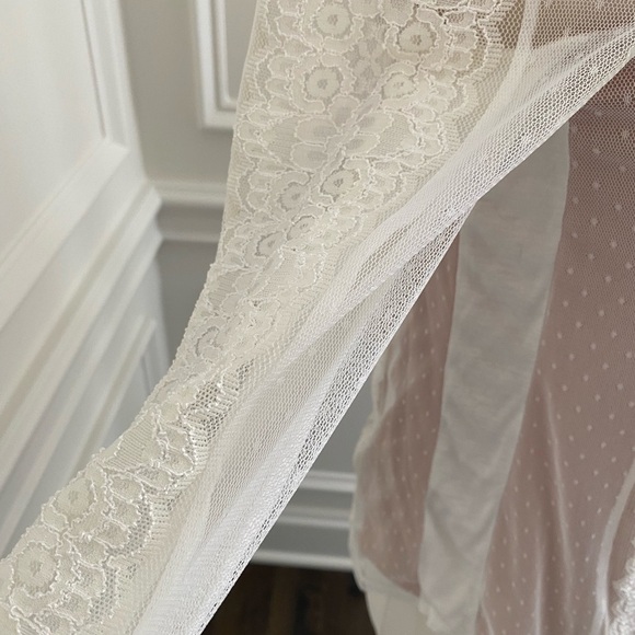 BCBG MaxAzria Addyson Blocked Lace Blouse - Picture 4 of 9